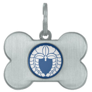 Hanging wisteria pet name tag