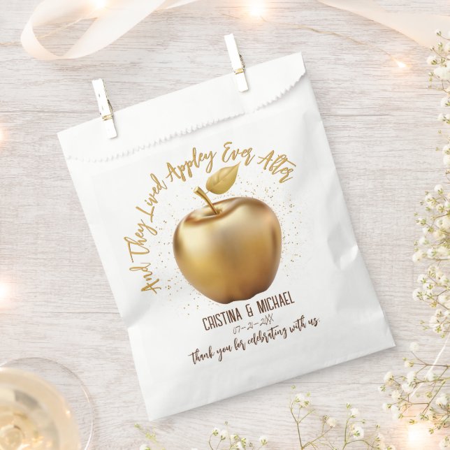Happily Ever After Caramel Apple Wedding Favour Bag (Clipped)