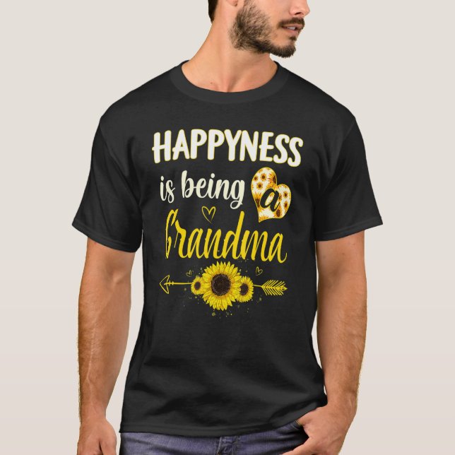 Happiness Is Being A Grandma Sunflower Grandma Mot T-Shirt (Front)