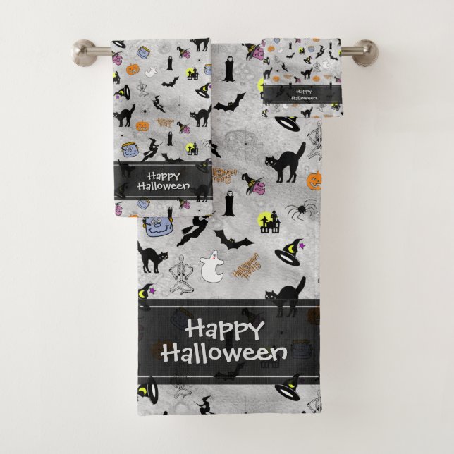 Happy Halloween Random Iconic Pattern Grey Grunge Bath Towel Set (Insitu)