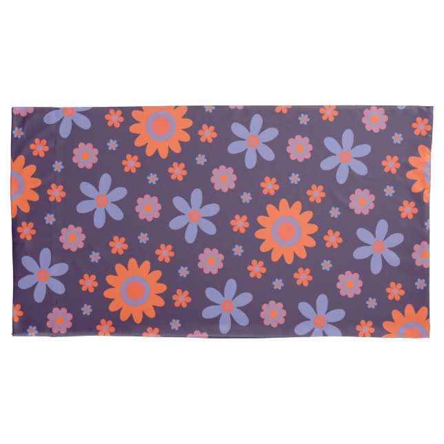  Happy Retro Flowers Cute 70s Hippie Daisy Pattern Pillowcase (Front)
