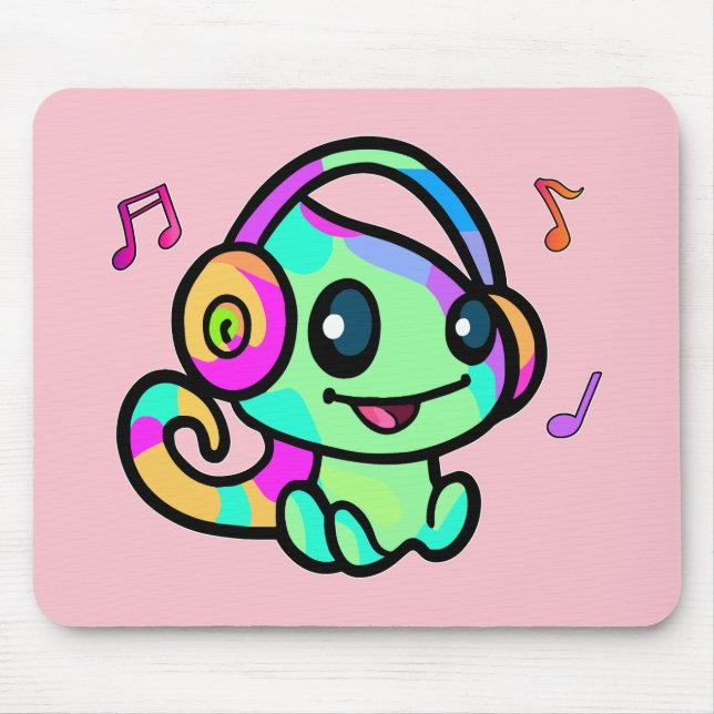 Happy smiling baby chameleon with headphones.  mouse pad (Front)