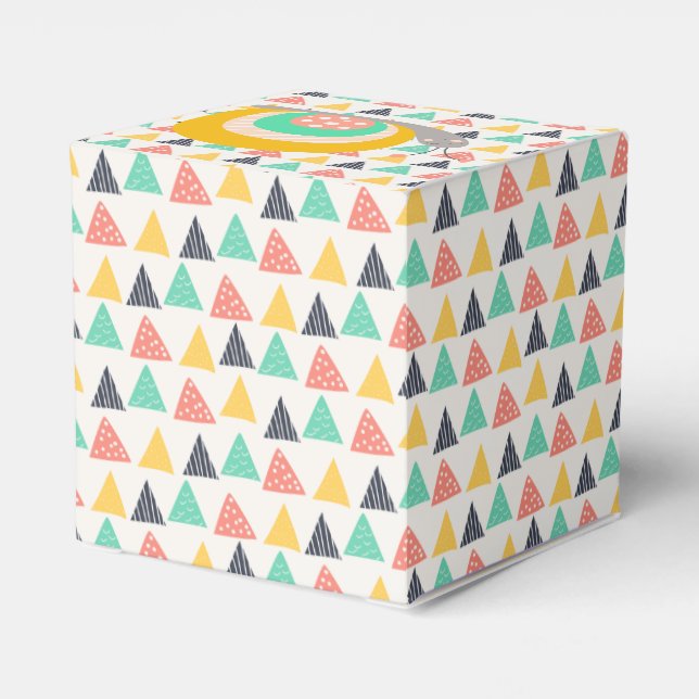 Happy Snail on Triangles Favour Box (Back Side)