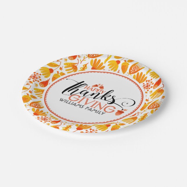 Happy Thanksgiving modern typography design Paper Plate (Angled)