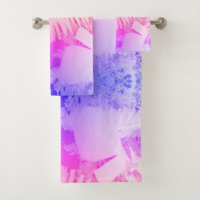 Happy Tropical Vibes Palm Trees Bath Towels (Insitu)