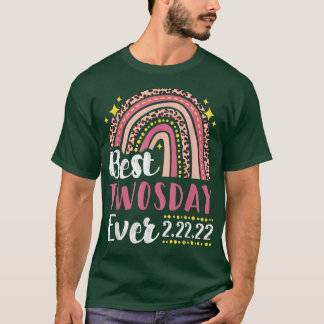 Happy Twosday 2022  Pink Leopard Twos Day 22222 ,B T-Shirt