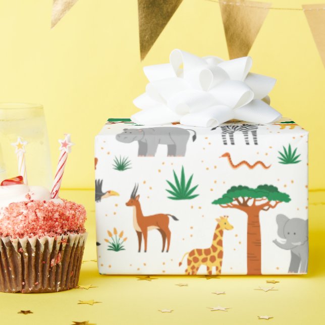 Happy wild animals in the savannah wrapping paper (Birthday Party)