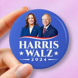 Harris Walz 2024 election photo campaign  7.5 Cm Round Badge