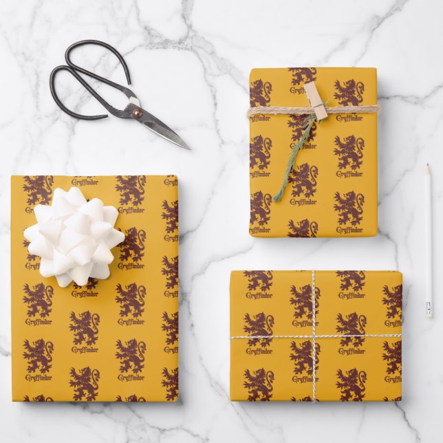 Harry Potter | Gryffindor Lion Graphic Wrapping Paper Sheet (Front)