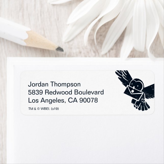 HARRY POTTER™ Hedwig Delivering Holiday Letter Return Address Label (Insitu)