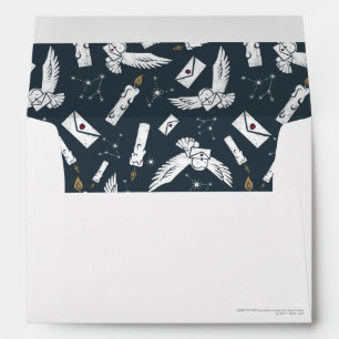 HARRY POTTER™ Hedwig Delivering Letters Pattern Envelope