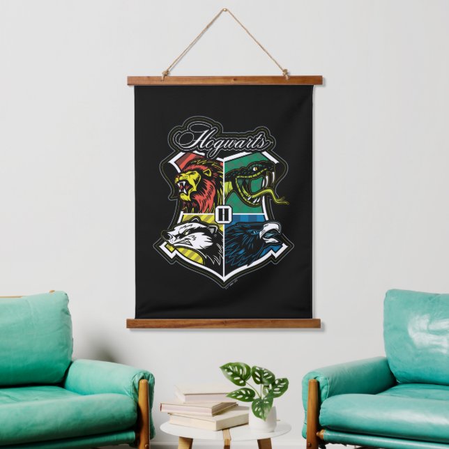 HARRY POTTER™ | HOGWARTS™ Athletic Badge Hanging Tapestry (Living Room)