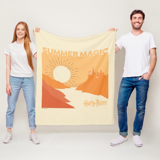 HARRY POTTER™ | HOGWARTS™ Summer Magic Fleece Blanket (In Situ)