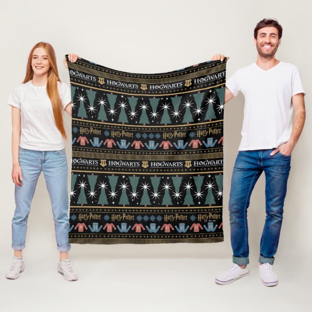 HARRY POTTER™ Holiday Sweater Pattern Fleece Blanket (In Situ)