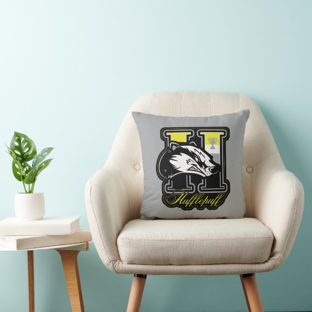 HARRY POTTER™ | HUFFLEPUFF™ Athletic Badge Cushion (Chair)