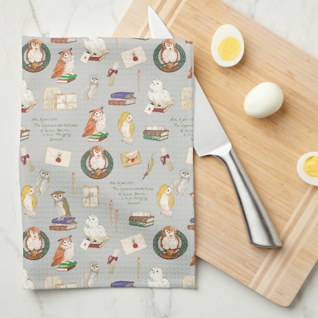 HARRY POTTER™ | Owl Letter Pattern Tea Towel (Quarter Fold)