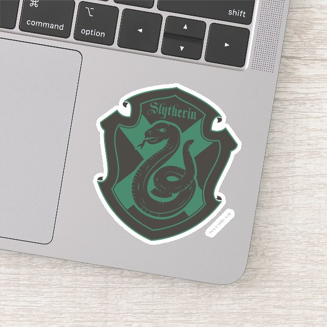 Harry Potter | Slytherin House Pride Crest (Detail)