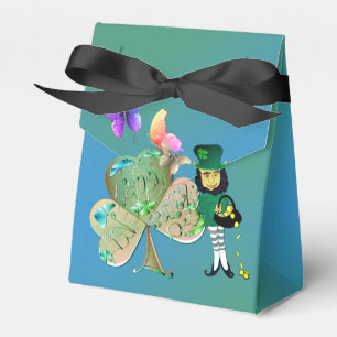 "Have a Happy St. Patrick's Day!" Leprechaun Favour Box
