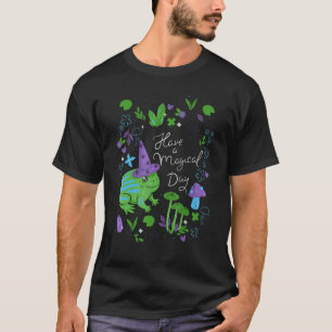 Have A Magical Day Cute Esoteric Frog Animal Art T-Shirt
