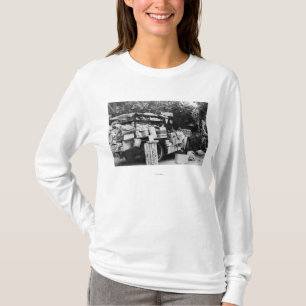 Hawaii - View of a Native Vegetable Wagon T-Shirt