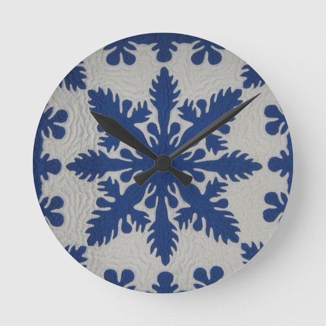 Hawaiian Quilt Blue Round Clock (Front)