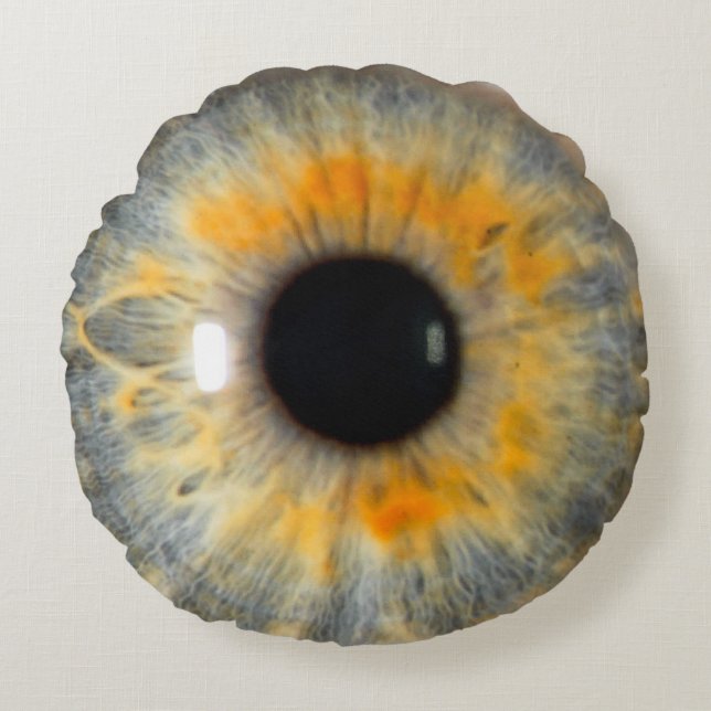 Hazel iris and fundus round cushion (Front)