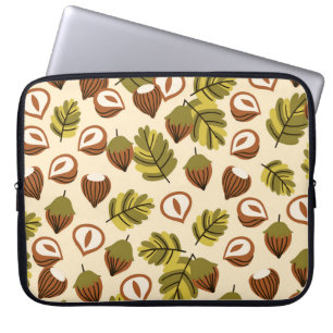 Hazelnut Leaves Acorns Seamless Pattern Laptop Sleeve