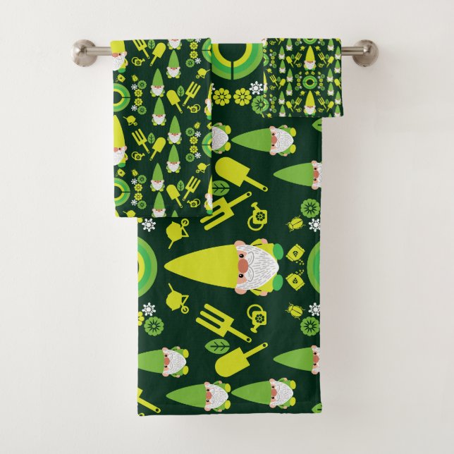 Head Garden Gnome Gardener Bath Towel Set (Insitu)