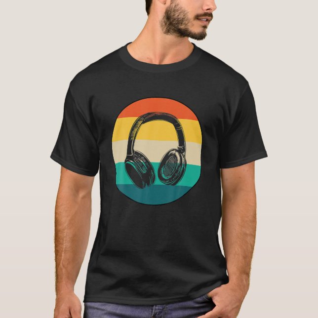 Headphones Music Lover Producer DJ Gifts Funny Ret T-Shirt (Front)