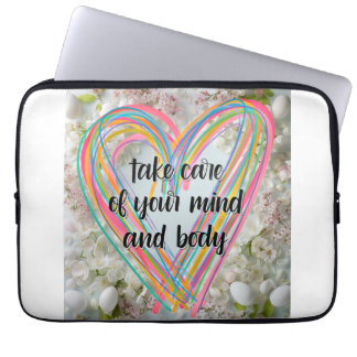 Healthy heart laptop sleeve