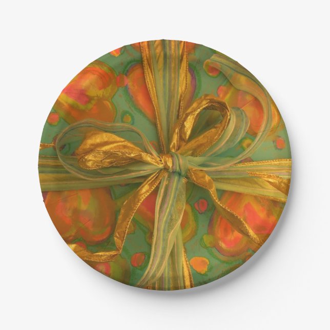 Heart and bow red and green pattern paper plate (Front)