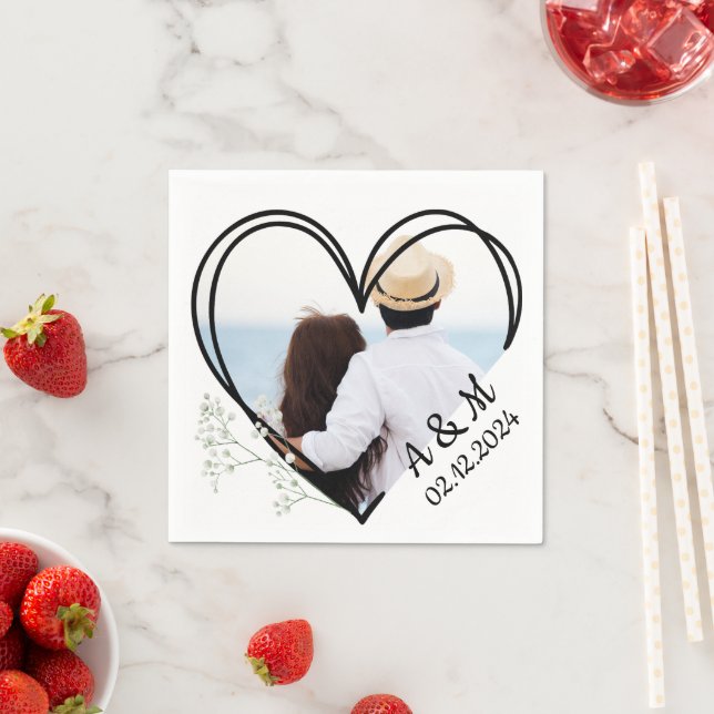 Heart & Baby's Breath White Flowers Personised Napkin (Insitu)