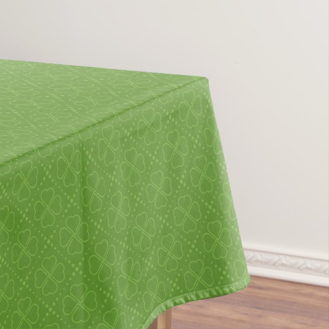 Heart Clover Pattern Tablecloth (In Situ)