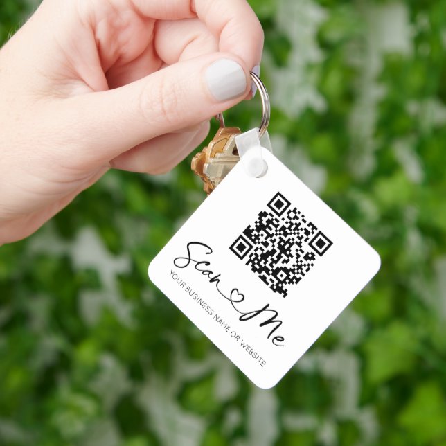 Heart Font QR Code White Keychain (Hand)