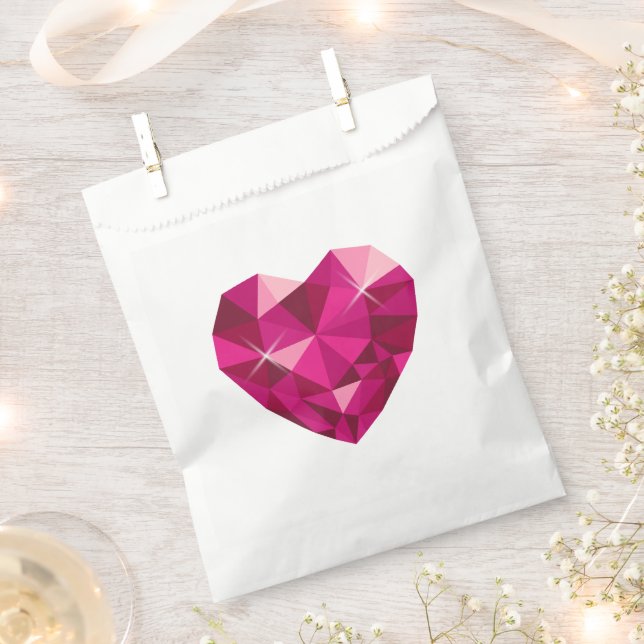 Heart Gemstone White Favour Bag (Clipped)