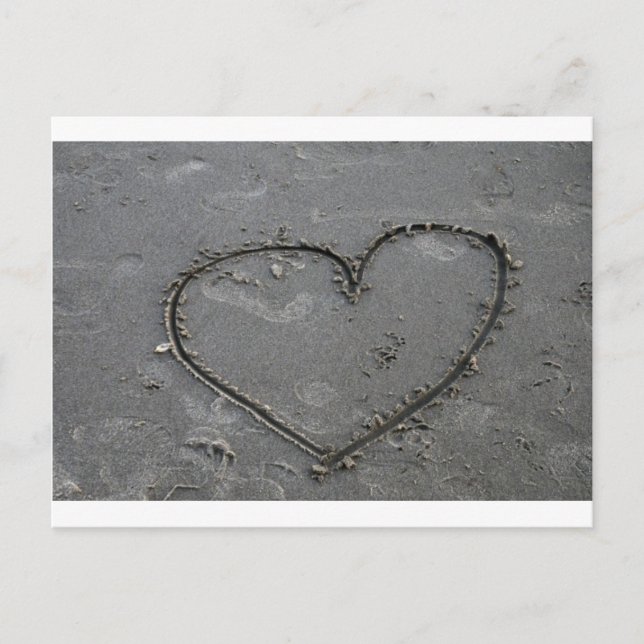 Heart in the sand postcard (Front)