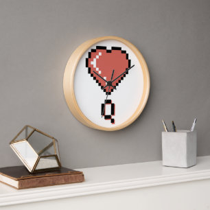 Heart queen black outline clock