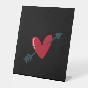 Heart With Arrow Valentine Minimal T-Shirt Pedestal Sign