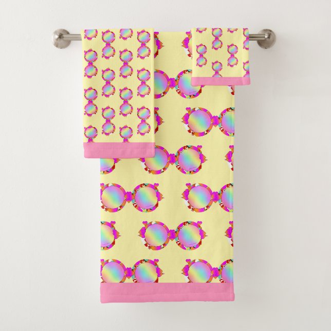 Hearts Eyeglasses Yellow   Bath Towel Set (Insitu)