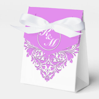 HeartyParty Pink And White Damask Heart Favour Box