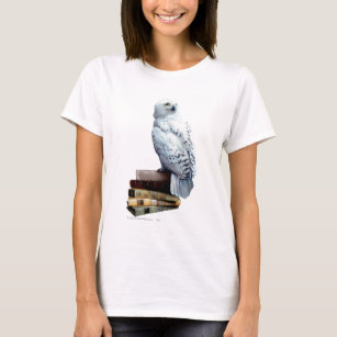 Hedwig on books T-Shirt