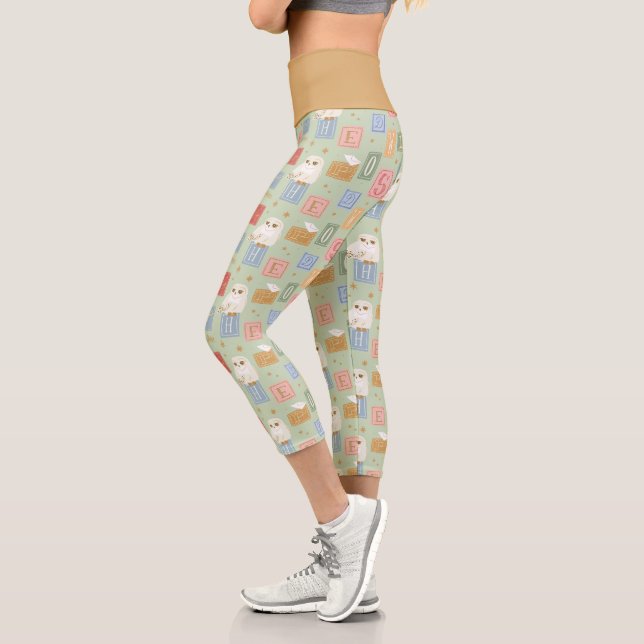 Hedwig Post Letter Block Pattern Capri Leggings (Left)