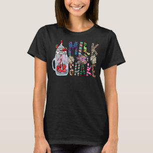 Hello Summer Strawberry Milkshake Summer Fruit Ber T-Shirt