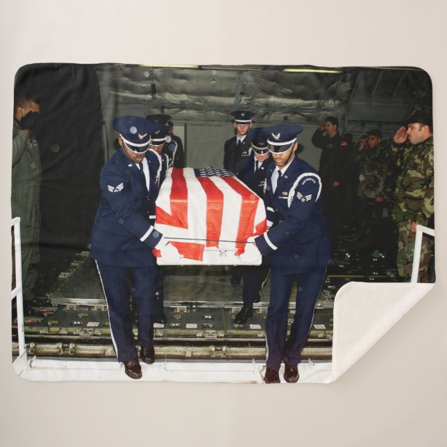 HERO COMING HOME SHERPA BLANKET (Front (Horizontal))