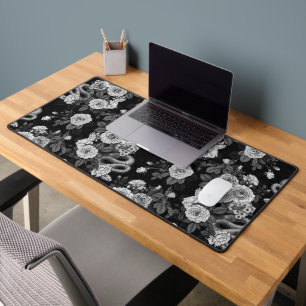 Hidden in the roses 3 desk mat