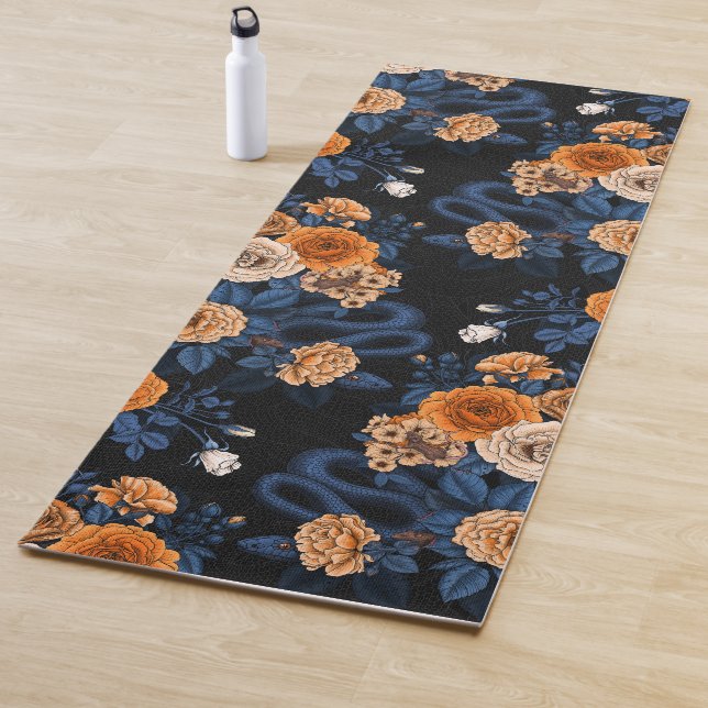 Hidden in the roses, orange and blue yoga mat (In Situ)