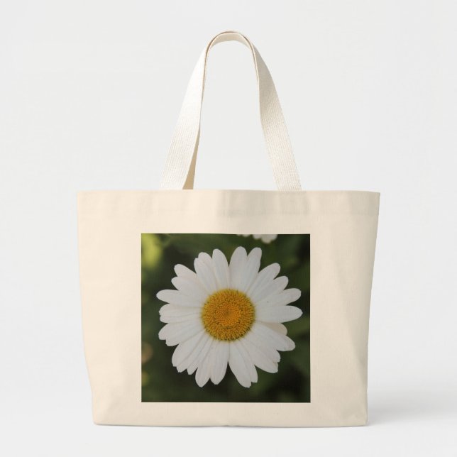 High definition photography of Daisy on Bag (Front)