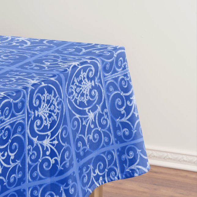 Highgate Iron Tablecloth (In Situ)