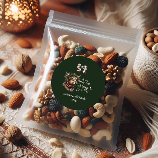 Highland Cow Merry Christmas Mrs and Mr Classic Round Sticker (Creator Uploaded)