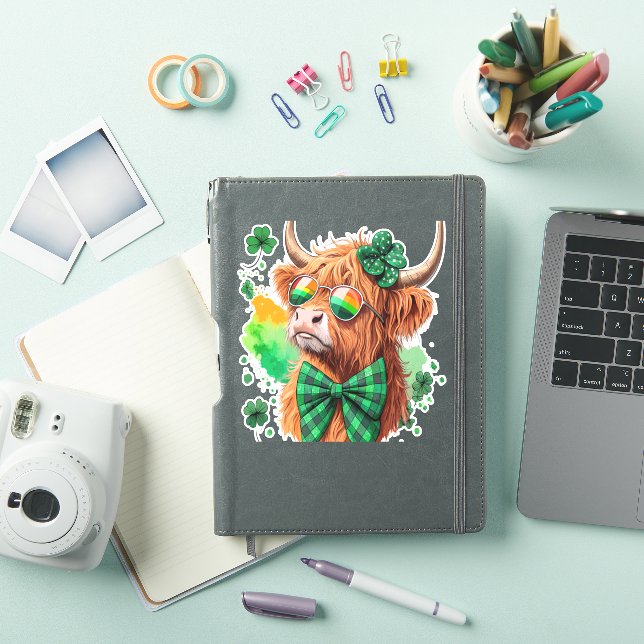 Highland Cow St Patrick’s , Lucky Cow (iPad Cover)